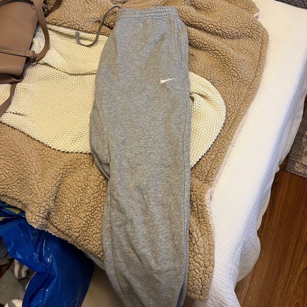Nike Heather Gray Joggers